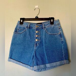 NWOT Vero Moda Denim button fly Jean Shorts M